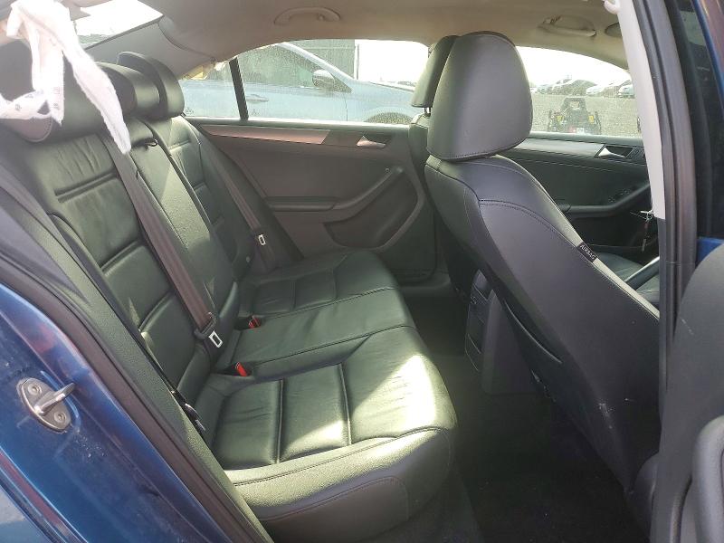 65449676 :رقم المزاد ، 3VWL07AJ8FM345454 vin ، 2015 Volkswagen Jetta مزاد بيع