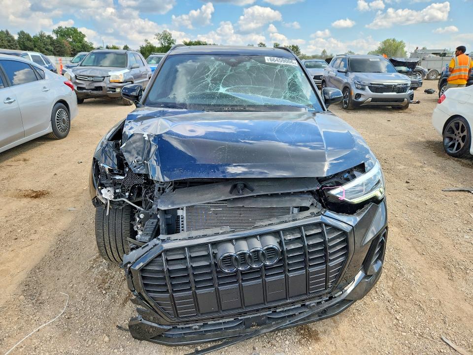 66459006 :رقم المزاد ، WA1DECF32R1186261 vin ، 2024 Audi Q3 مزاد بيع