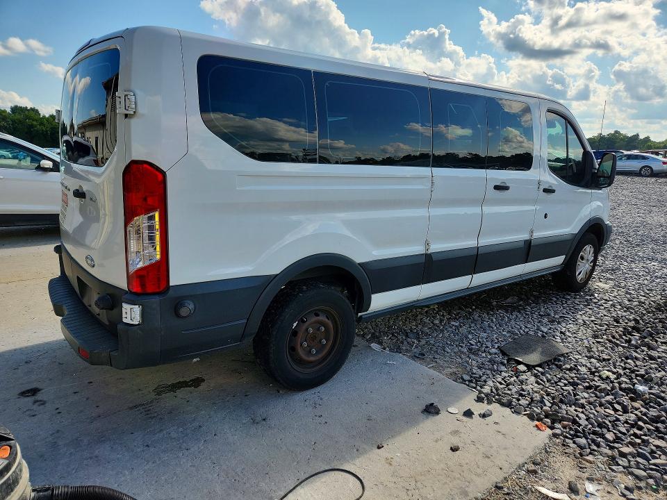 64996386 :رقم المزاد ، 1FBZX2ZM2FKA64921 vin ، 2015 Ford Transit مزاد بيع