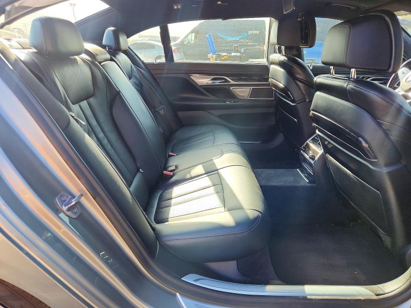67105166 :رقم المزاد ، WBA7U2C01LBM62213 vin ، 2020 Bmw 750 مزاد بيع
