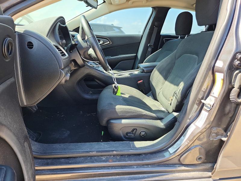 63566876 :رقم المزاد ، 1C3CCCAB3FN758680 vin ، 2015 Chrysler 200 مزاد بيع
