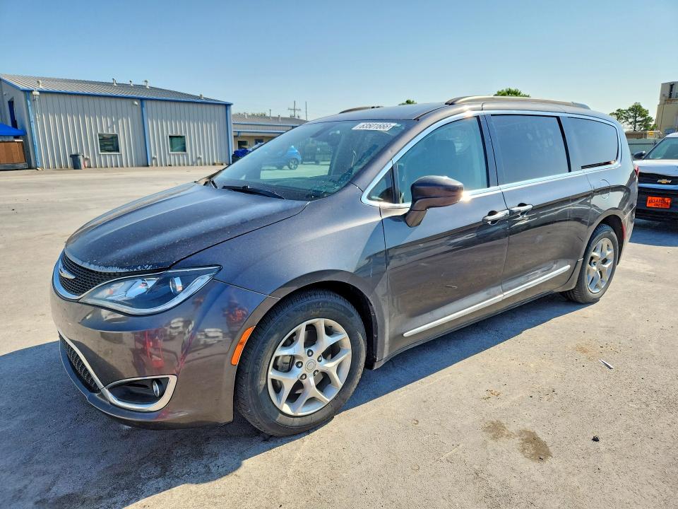 63501666 :رقم المزاد ، 2C4RC1BG5HR505984 vin ، 2017 Chrysler Pacifica مزاد بيع