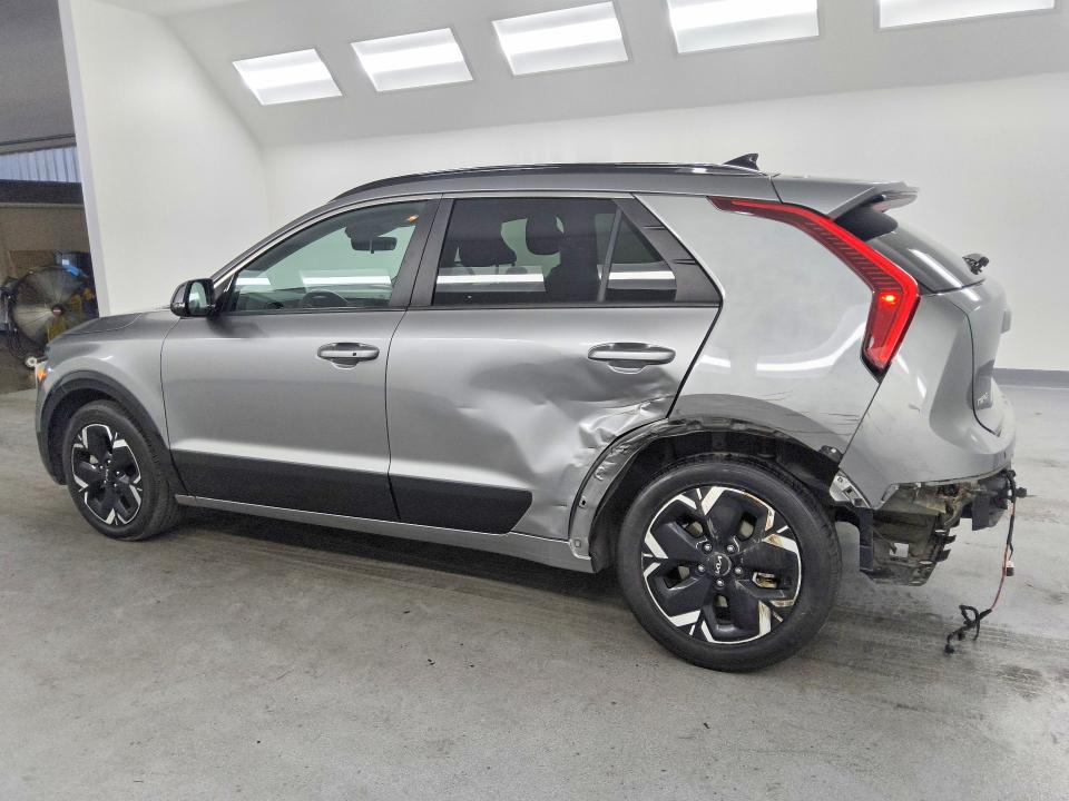 Продажа на аукционе авто 2023 Kia Niro, vin: KNDCR3L17P5036600, номер лота: 62724846