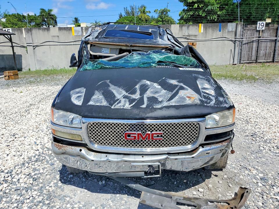 64315356 :رقم المزاد ، 1GKEC13Z63R229204 vin ، 2003 Gmc Yukon مزاد بيع