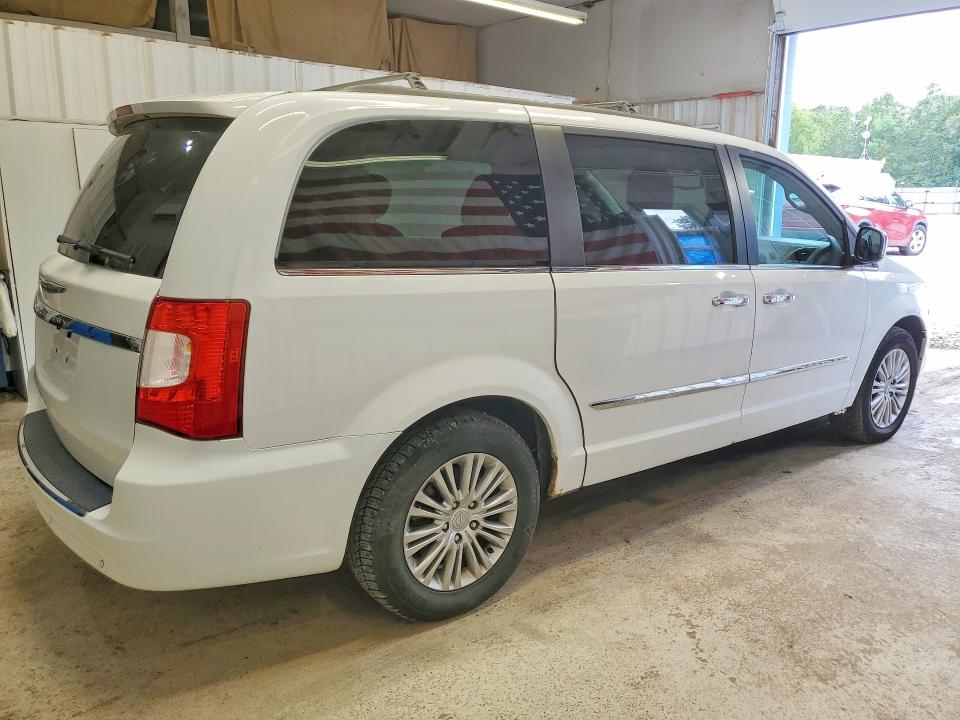 66406026 :رقم المزاد ، 2C4RC1CG2FR699059 vin ، 2015 Chrysler Town & Country مزاد بيع