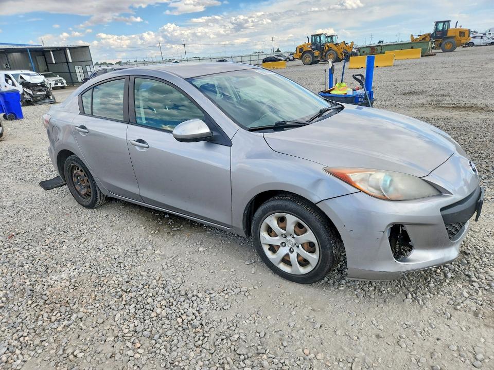 65665056 :رقم المزاد ، JM1BL1U7XD1813066 vin ، 2013 Mazda 3 مزاد بيع