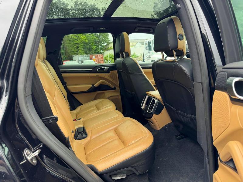 Aukcja sprzedaży 2017 Porsche Cayenne, vin: WP1AE2A24HLA72698, numer aukcji: 64015166