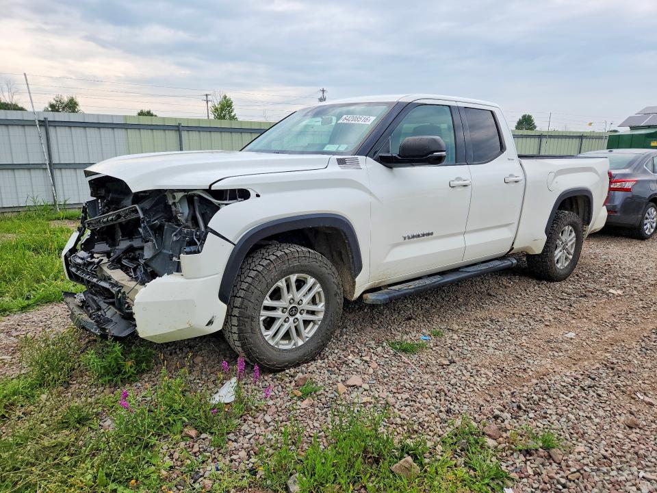 Продажа на аукционе авто 2022 Toyota Tundra, vin: 5TFLA5DA8NX021672, номер лота: 64208516