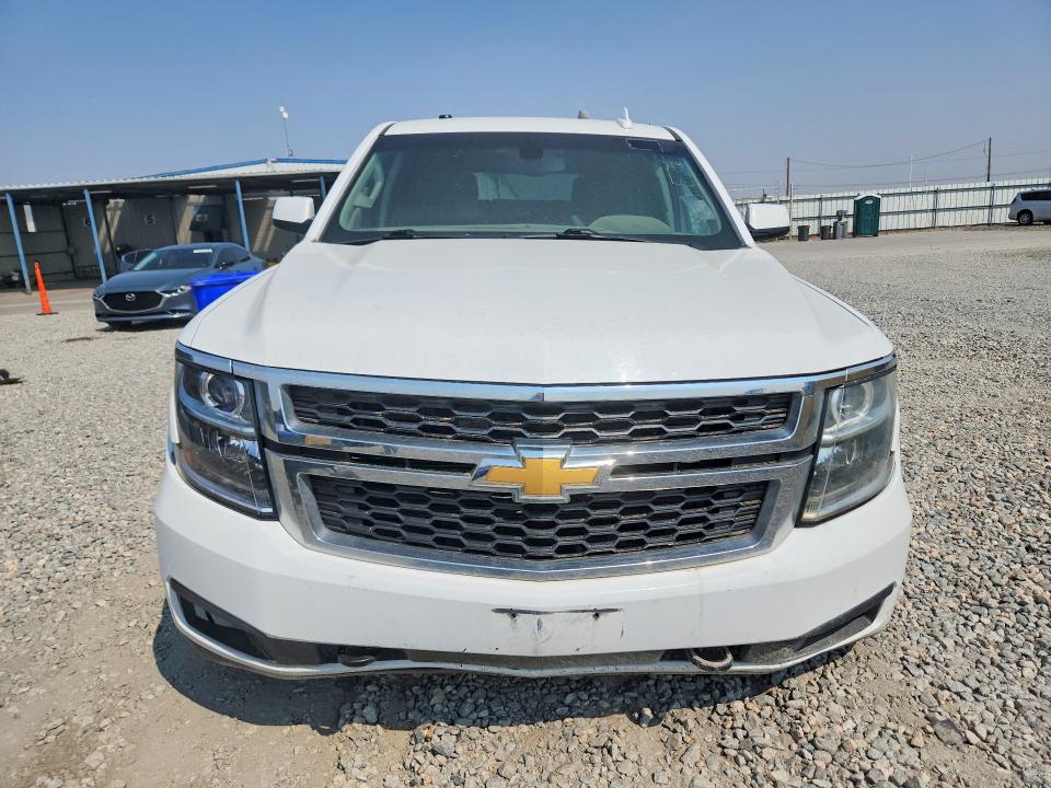 64288356 :رقم المزاد ، 1GNSKFEC6HR267523 vin ، 2017 Chevrolet Tahoe مزاد بيع