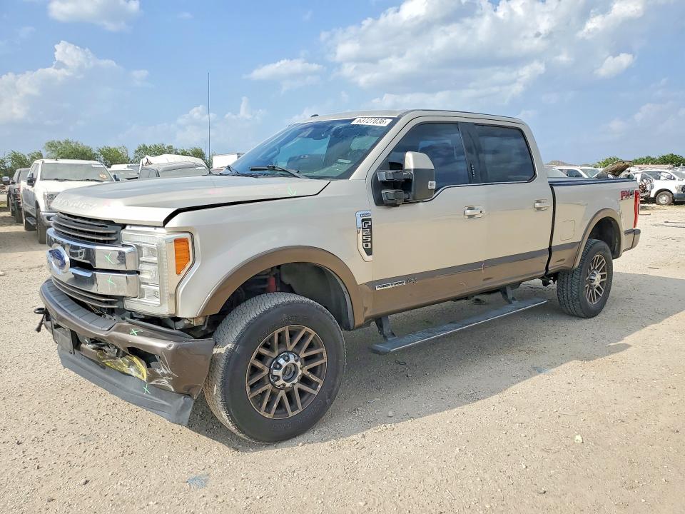63727036 :رقم المزاد ، 1FT7W2BT5HEF11122 vin ، 2017 Ford F250 مزاد بيع