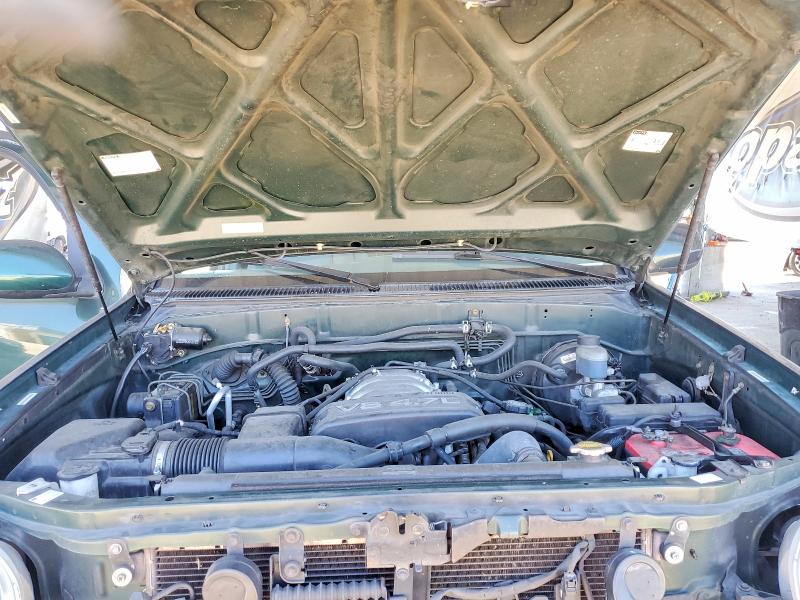 2004 Toyota Sequoia მანქანა იყიდება აუქციონზე, vin: 5TDBT48A74S229587, აუქციონის ნომერი: 64037836