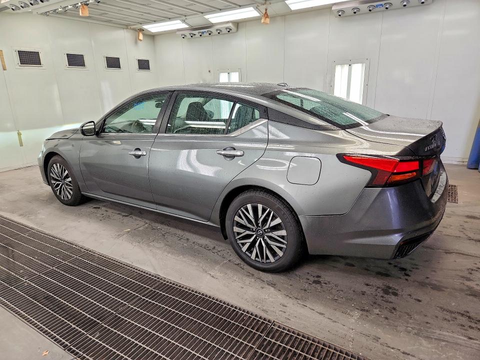 63940116 :رقم المزاد ، 1N4BL4DV8PN337807 vin ، 2023 Nissan Altima مزاد بيع