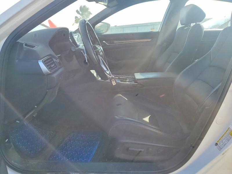 Продаж на аукціоні авто 2018 Honda Accord, vin: 1HGCV1F34JA121701, номер лоту: 63423996