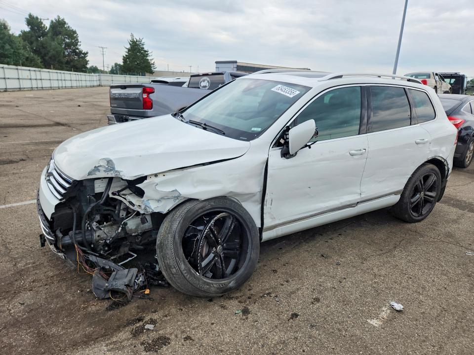 Продаж на аукціоні авто 2017 Volkswagen Touareg, vin: WVGRF7BP3HD005668, номер лоту: 65453356