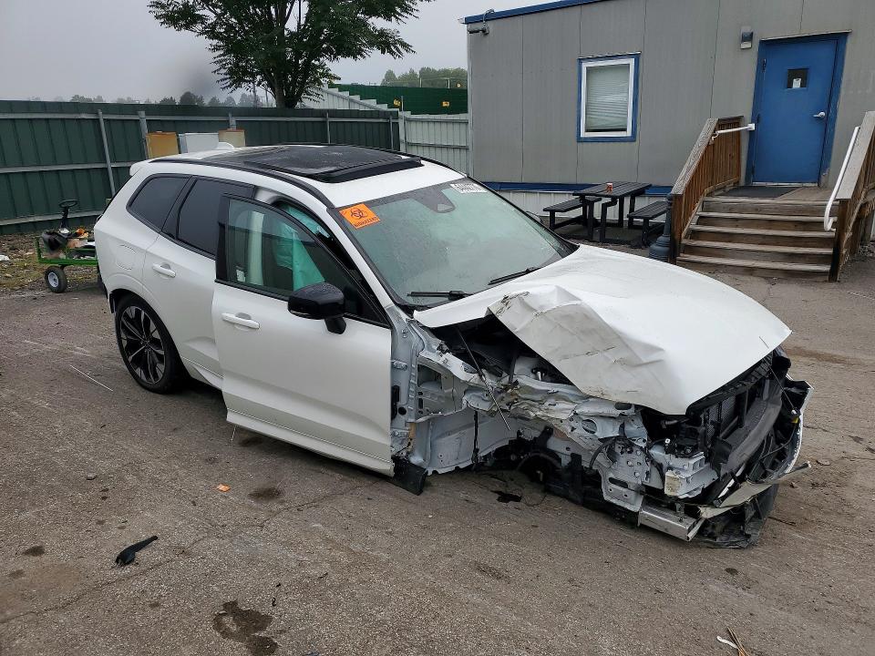 Продажа на аукционе авто 2026 Volvo Xc60, vin: YV4M12RC8T1492294, номер лота: 64442776