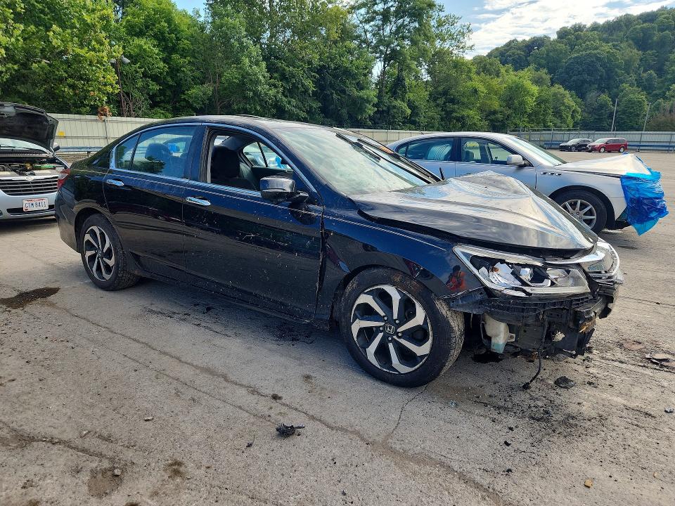 Продаж на аукціоні авто 2016 Honda Accord, vin: 1HGCR2F72GA042002, номер лоту: 63826906