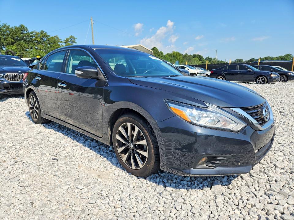 2018 Nissan Altima მანქანა იყიდება აუქციონზე, vin: 1N4AL3AP2JC127279, აუქციონის ნომერი: 64816206