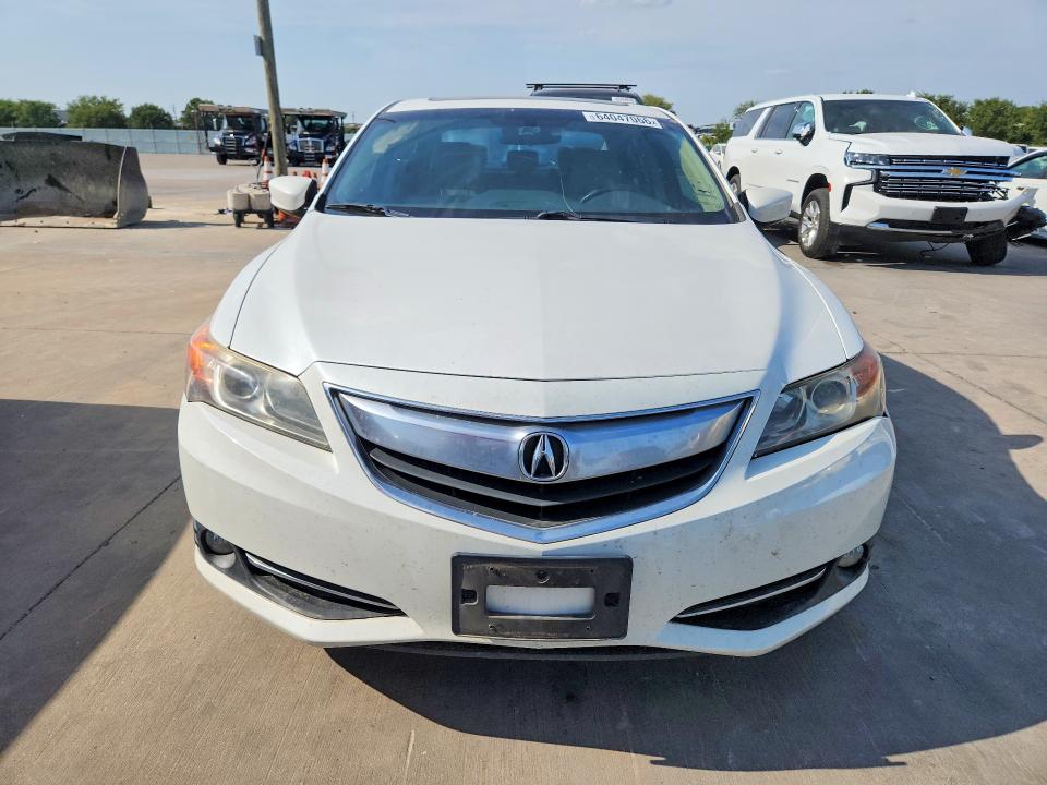64047066 :رقم المزاد ، 19VDE3F70DE301964 vin ، 2013 Acura Ilx مزاد بيع