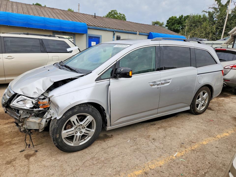 64035326 :رقم المزاد ، 5FNRL5H90DB071009 vin ، 2013 Honda Odyssey مزاد بيع