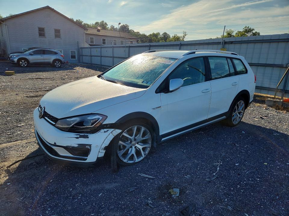 62933376 :رقم المزاد ، 3VWM17AU8KM505323 vin ، 2019 Volkswagen Golf Alltrack مزاد بيع