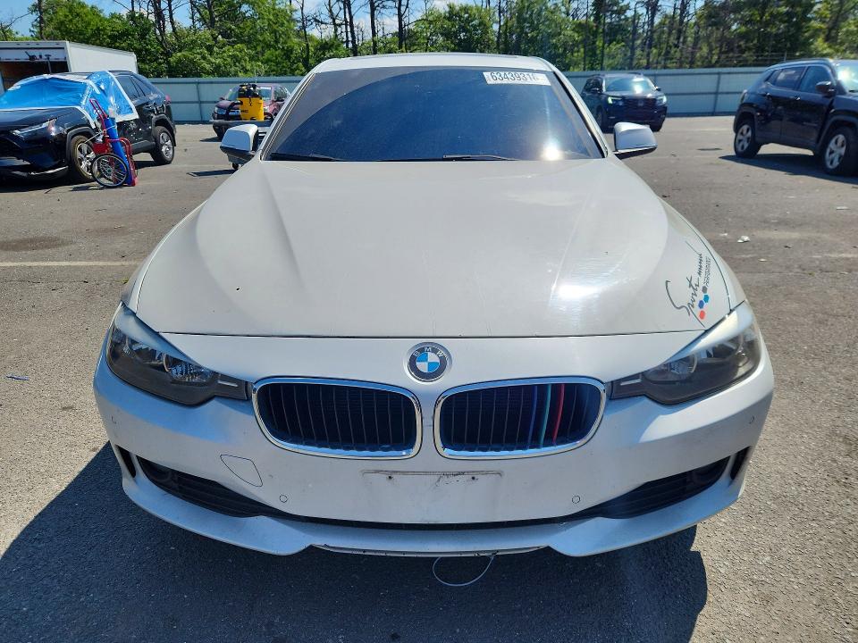 2015 Bmw 320 მანქანა იყიდება აუქციონზე, vin: WBA3B1C56FP681167, აუქციონის ნომერი: 63439316