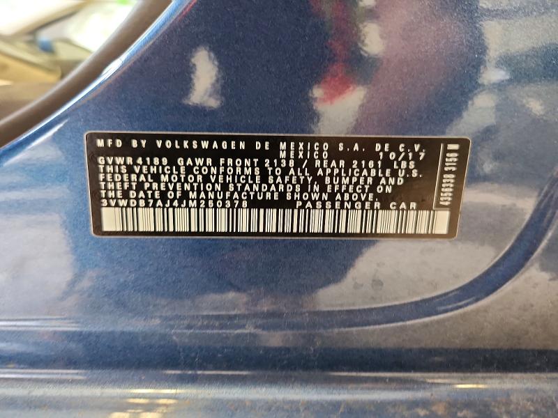 63669286 :رقم المزاد ، 3VWDB7AJ4JM250378 vin ، 2018 Volkswagen Jetta مزاد بيع