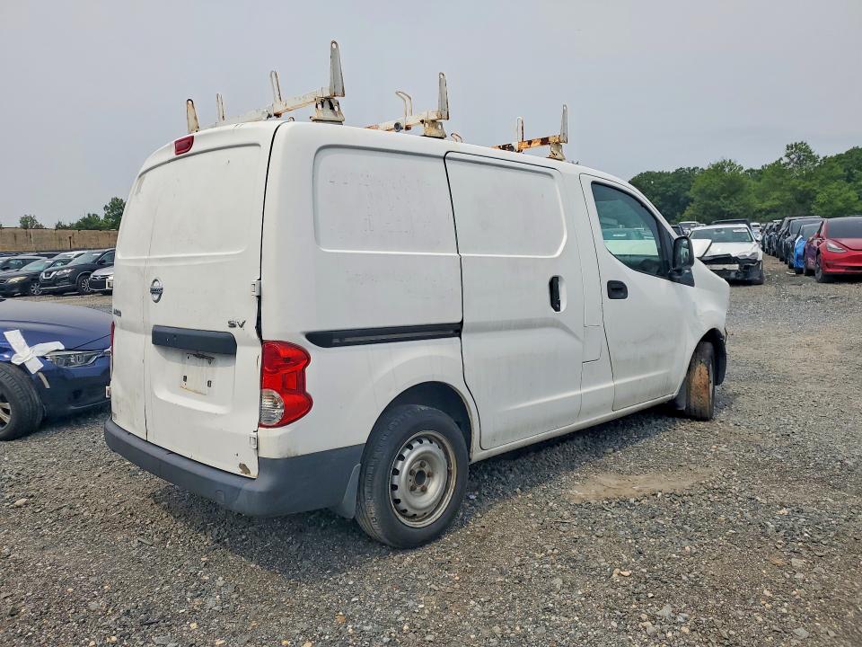 62519726 :رقم المزاد ، 3N6CM0KN0FK717877 vin ، 2015 Nissan Nv200 مزاد بيع