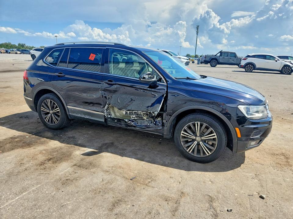 64610146 :رقم المزاد ، 3VV2B7AX3KM118875 vin ، 2019 Volkswagen Tiguan مزاد بيع