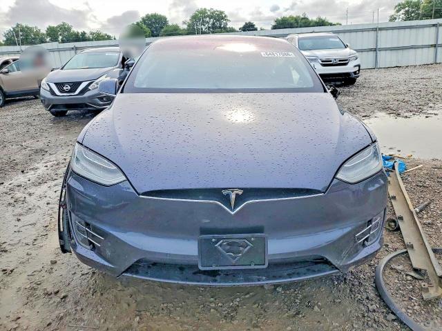 64817086 :رقم المزاد ، 5YJXCDE22LF308140 vin ، 2020 Tesla Model X مزاد بيع