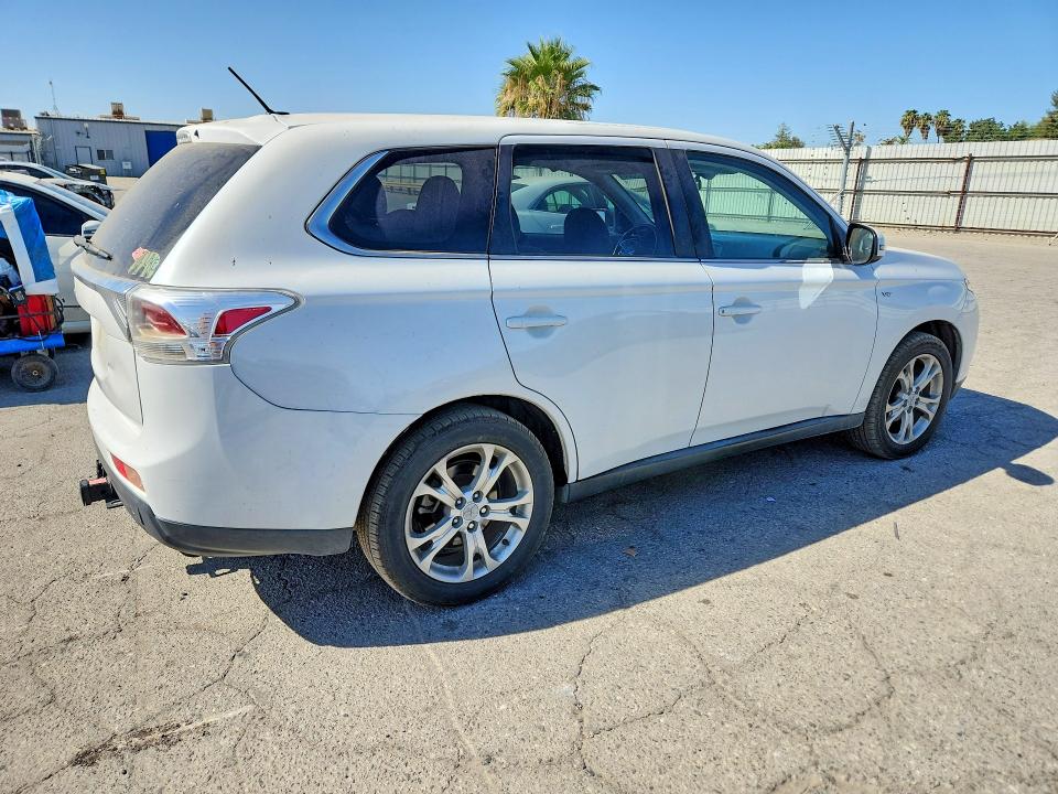 2014 Mitsubishi Outlander მანქანა იყიდება აუქციონზე, vin: JA4JZ4AX6EZ019081, აუქციონის ნომერი: 63903606