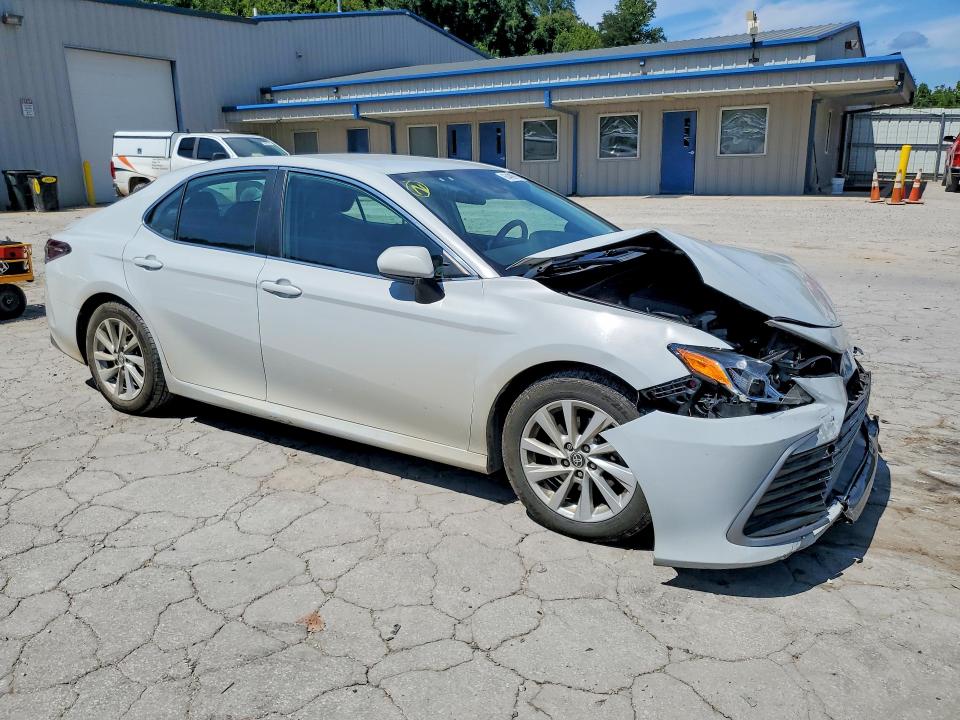 Продаж на аукціоні авто 2022 Toyota Camry, vin: 4T1C11AK2NU010024, номер лоту: 66408916