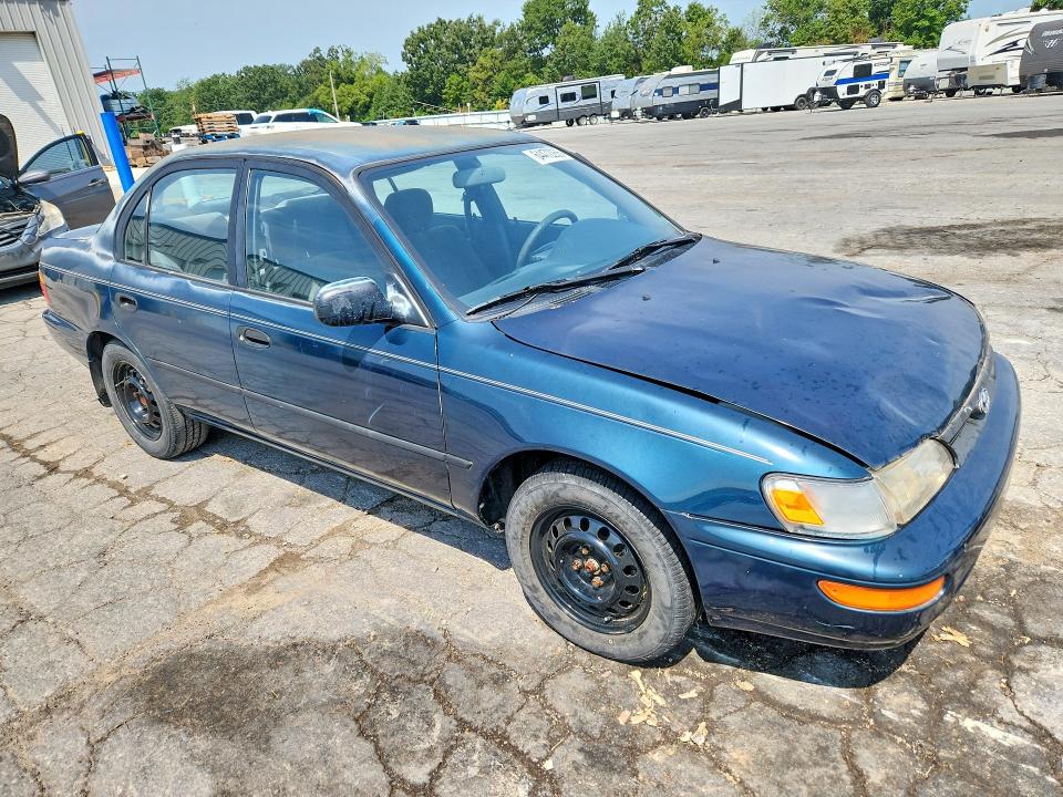 64472266 :رقم المزاد ، 1NXAE09B9RZ135070 vin ، 1994 Toyota Corolla مزاد بيع