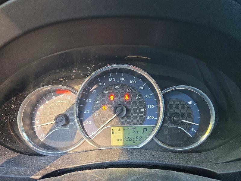 64193786 :رقم المزاد ، 2T1BURHEXFC446074 vin ، 2015 Toyota Corolla مزاد بيع