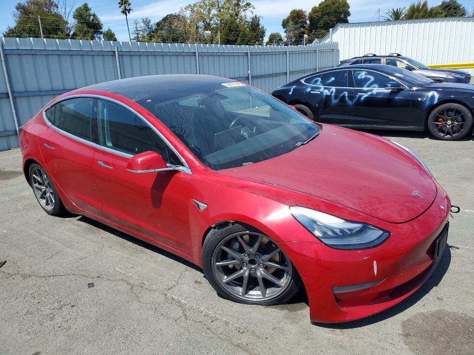 64767446 :رقم المزاد ، 5YJ3E1EA9KF308570 vin ، 2019 Tesla Model 3 مزاد بيع