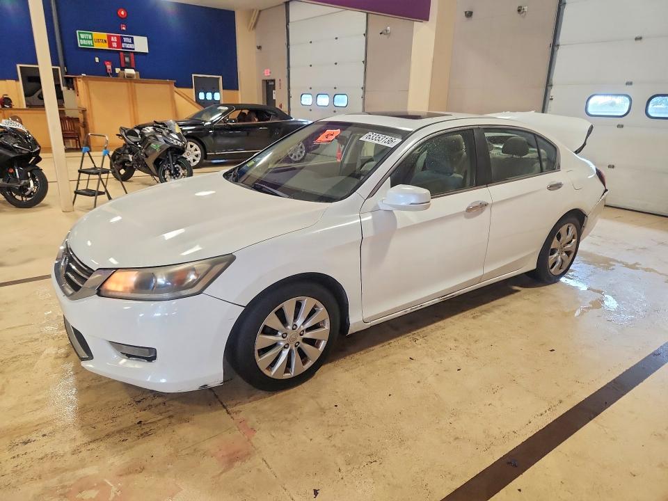 63353136 :رقم المزاد ، 1HGCR2F76EA127535 vin ، 2014 Honda Accord مزاد بيع