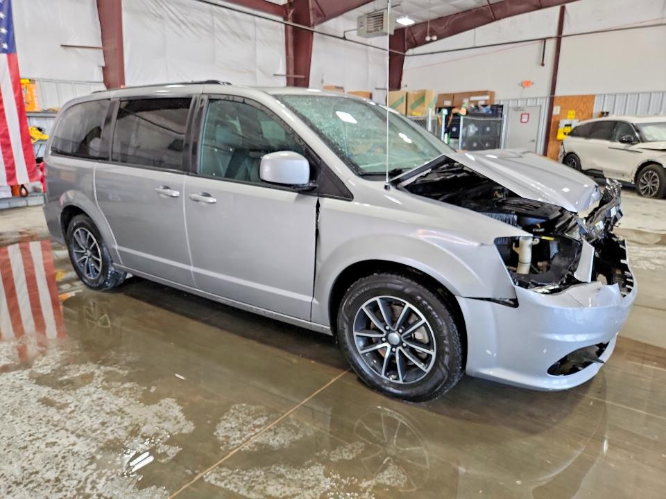 65816126 :رقم المزاد ، 2C4RDGEG4JR220565 vin ، 2018 Dodge Grand Caravan مزاد بيع