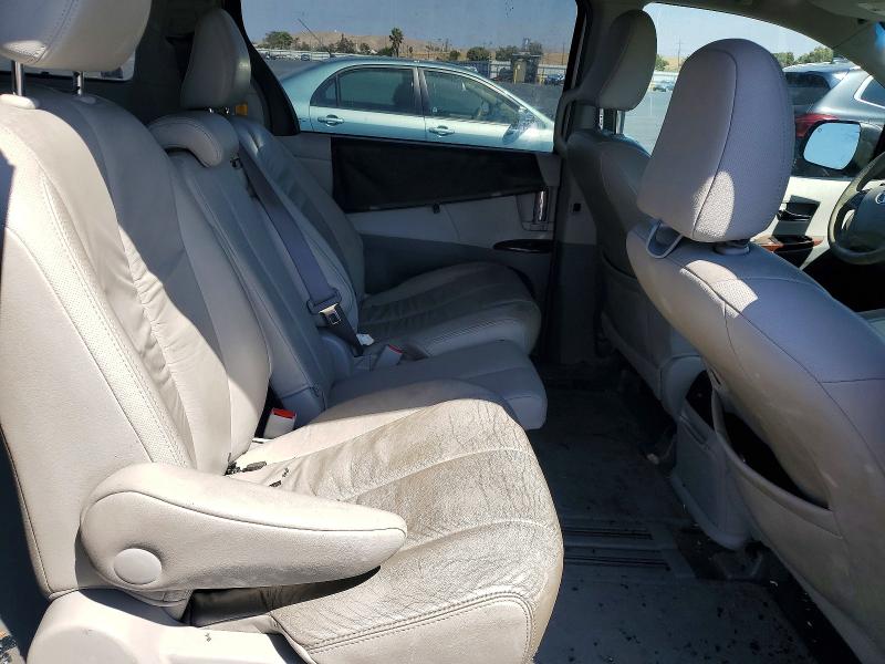 2011 Toyota Sienna მანქანა იყიდება აუქციონზე, vin: 5TDYK3DC9BS114386, აუქციონის ნომერი: 64721336