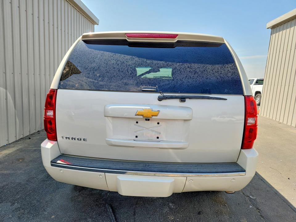 64153246 :رقم المزاد ، 1GNSCCE07ER141250 vin ، 2014 Chevrolet Tahoe مزاد بيع