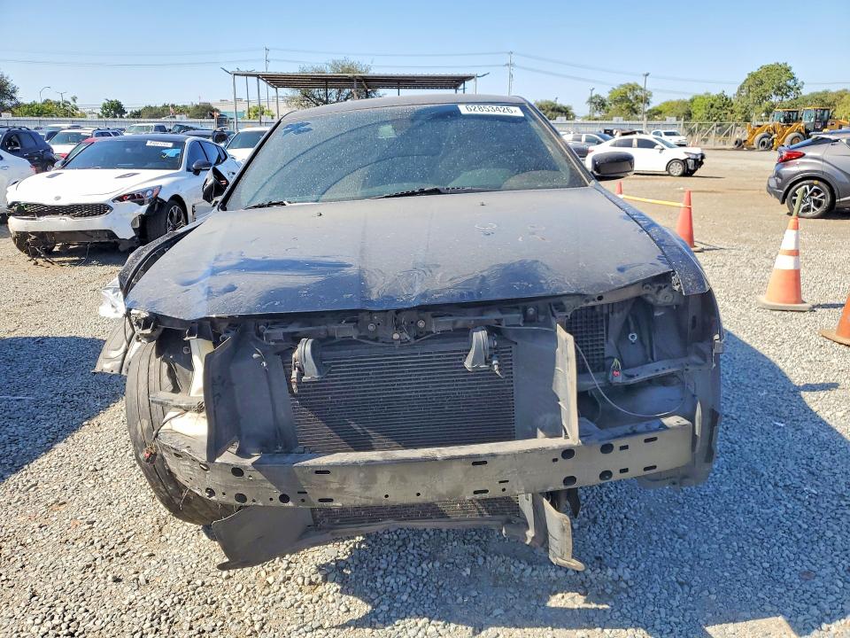 62853426 :رقم المزاد ، 2C3CCABG4MH529140 vin ، 2021 Chrysler 300 مزاد بيع