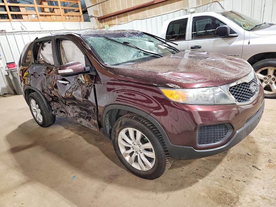 63921936 :رقم المزاد ، 5XYKTDA21BG046022 vin ، 2011 Kia Sorento مزاد بيع