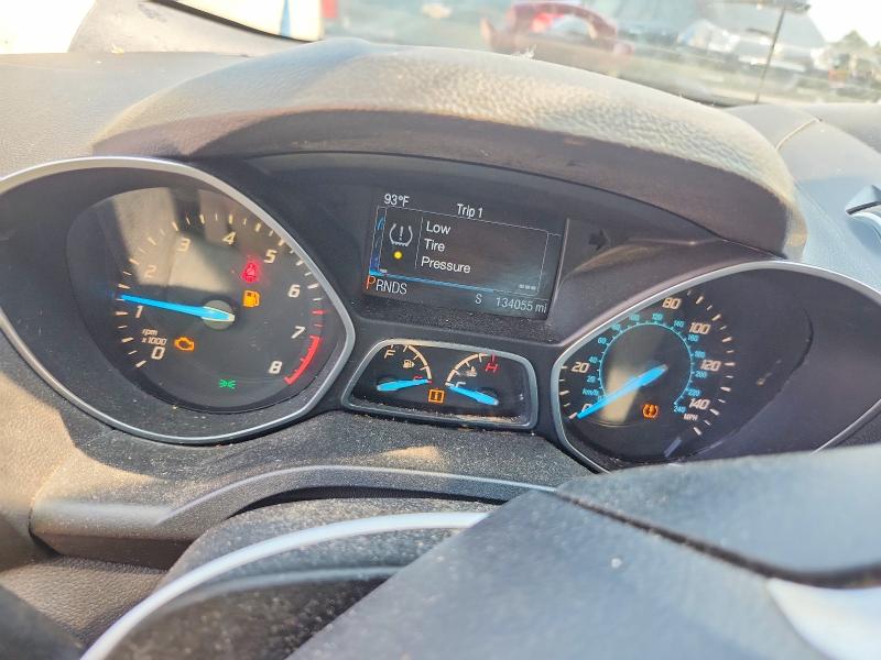 2013 Ford Escape მანქანა იყიდება აუქციონზე, vin: 1FMCU0H93DUD31895, აუქციონის ნომერი: 64474956