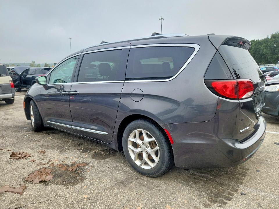 Продажа на аукционе авто 2018 Chrysler Pacifica, vin: 2C4RC1EG4JR271189, номер лота: 63791886