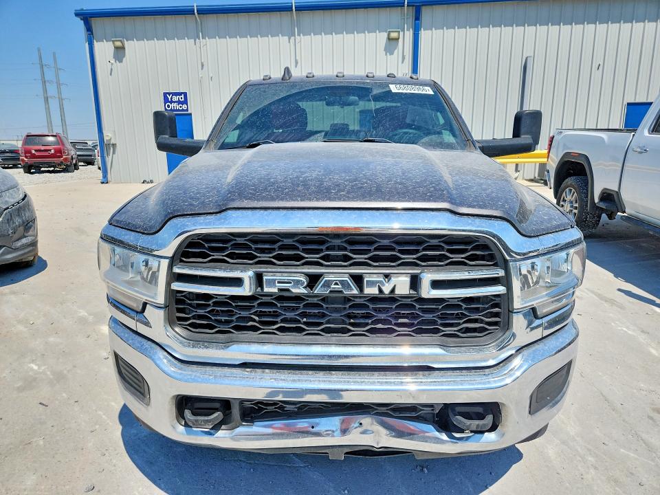 66808966 :رقم المزاد ، 3C63RPGLXMG671650 vin ، 2021 Ram 3500 مزاد بيع