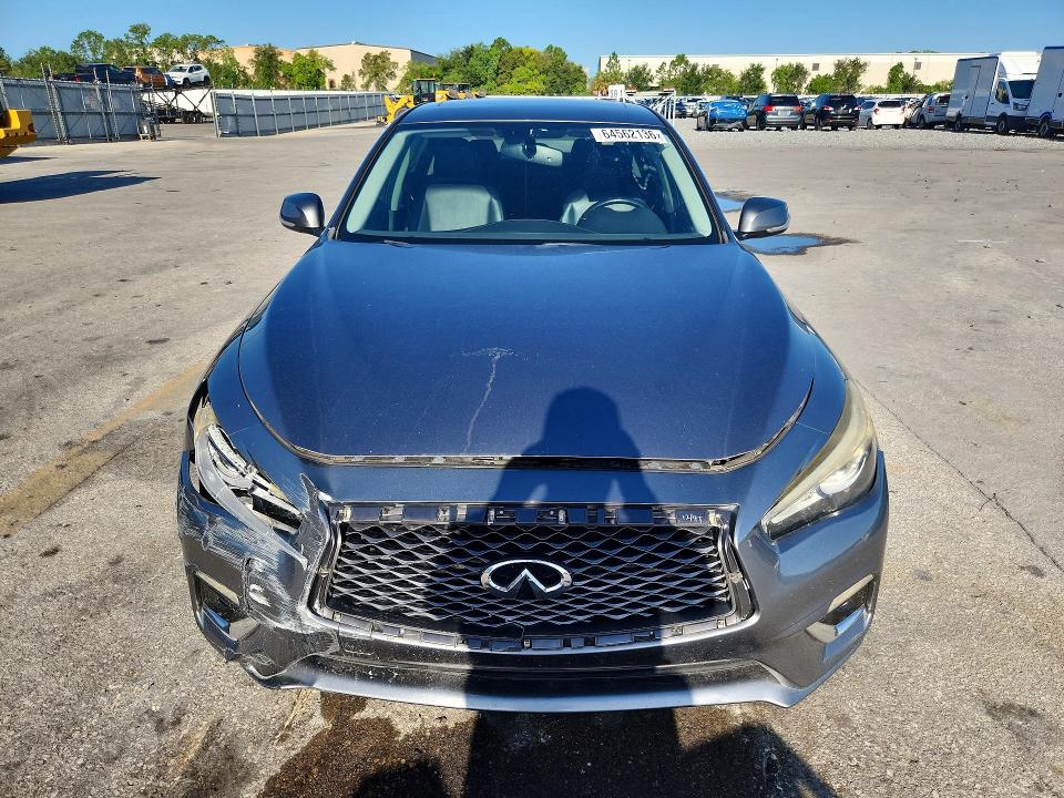64562136 :رقم المزاد ، JN1EV7AP1JM363223 vin ، 2018 Infiniti Q50 مزاد بيع
