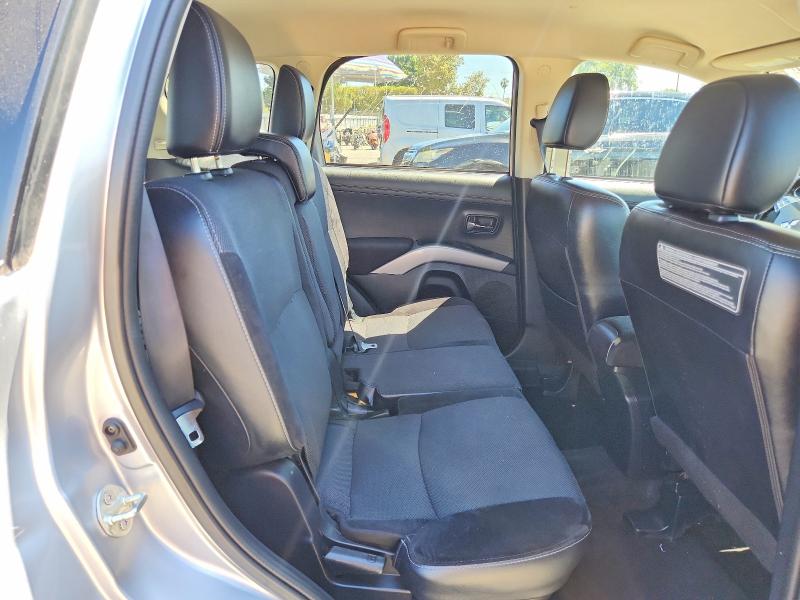 65577196 :رقم المزاد ، JA4JS4AX2DU001113 vin ، 2013 Mitsubishi Outlander مزاد بيع