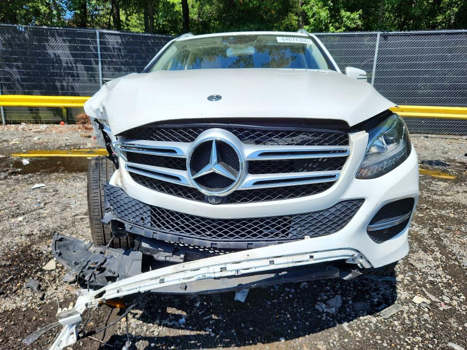 Продажа на аукционе авто 2018 Mercedes-benz Gle, vin: 4JGDA5HB2JB203202, номер лота: 64074366