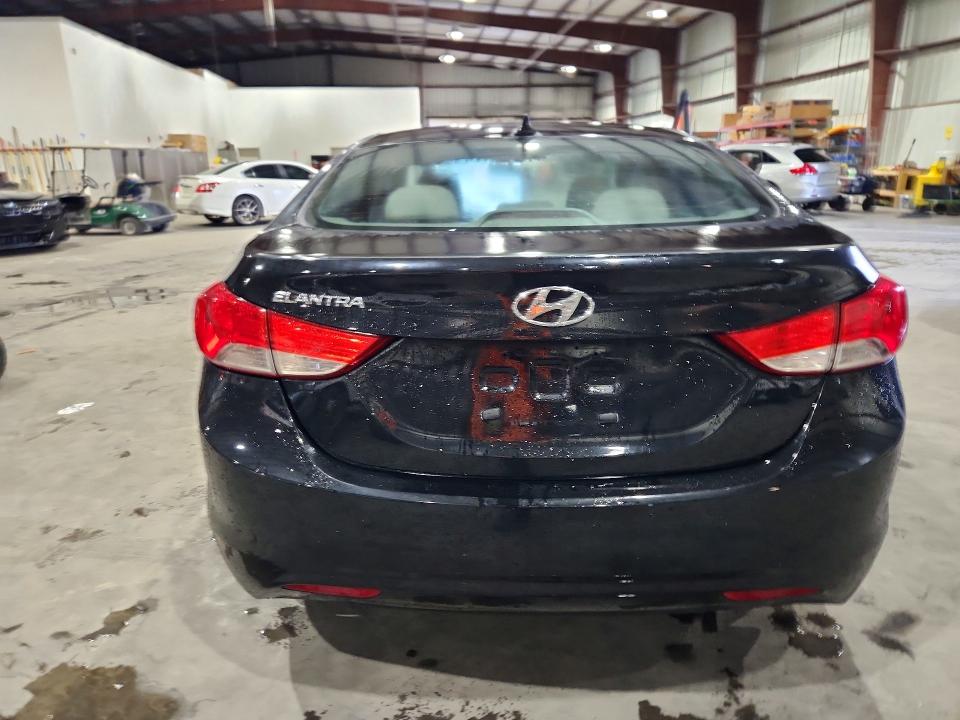 64294656 :رقم المزاد ، 5NPDH4AE6DH427882 vin ، 2013 Hyundai Elantra مزاد بيع