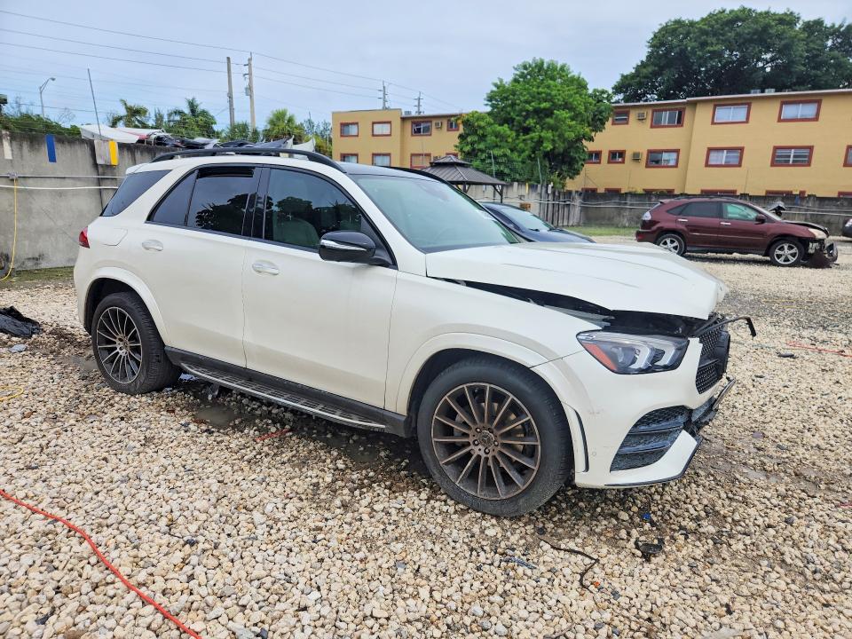 Продажа на аукционе авто 2022 Mercedes-benz Gle, vin: 4JGFB4JB6NA601745, номер лота: 64369636