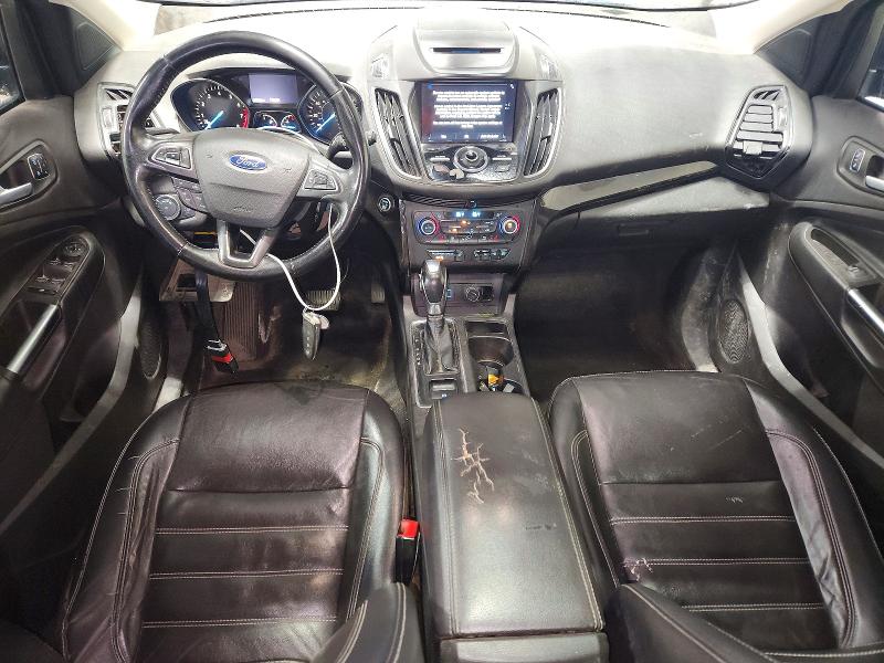Продаж на аукціоні авто 2018 Ford Escape, vin: 1FMCU9J92JUD44261, номер лоту: 63045426