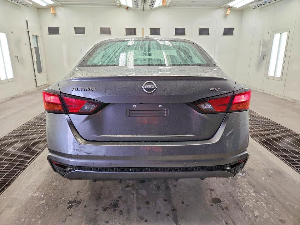 63940116 :رقم المزاد ، 1N4BL4DV8PN337807 vin ، 2023 Nissan Altima مزاد بيع